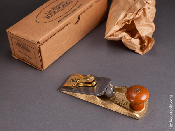 LIE-NIELSEN L-N 97 1/2 Small Chisel Plane MINTY in Original Box - 7875 –  Jim Bode Tools