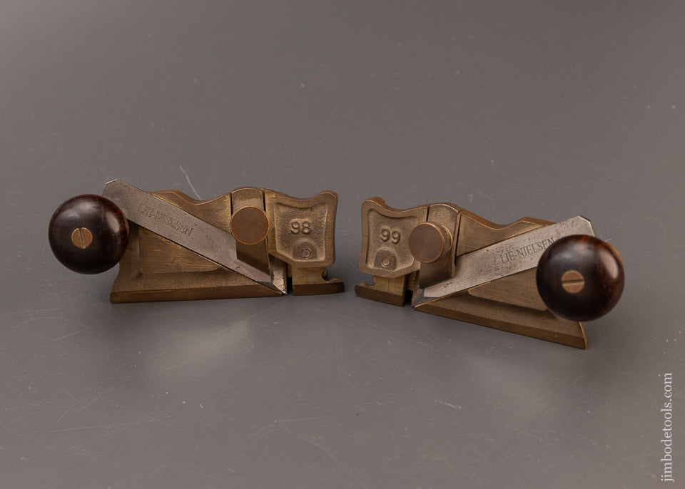 DISCONTINUED LIE NIELSEN No. 98 & 99 Side Rabbet Planes with Rosewood Handles - 111096