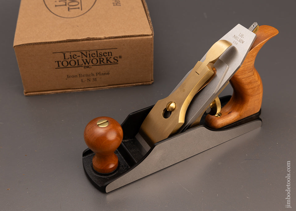 LIE NIELSEN LN-31 Iron Bench Plane Mint in Box - 112720