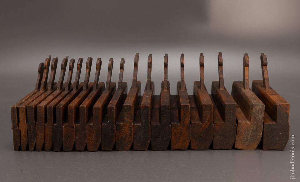 Complete Set of 18 Hollow & Round Planes by GRIFFITHS NORWICH Ca. 1803-1958 - 112835