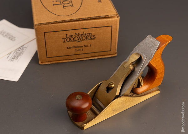 Discontinued Bronze LIE NIELSEN No. 1 Smooth Plane Mint in Box - 113125