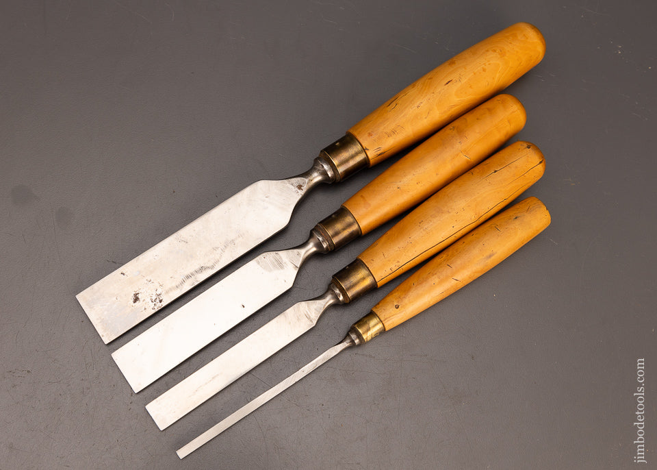 Fine Set of 4 Boxwood Handled Bevel Edge Bench Chisels - 114048