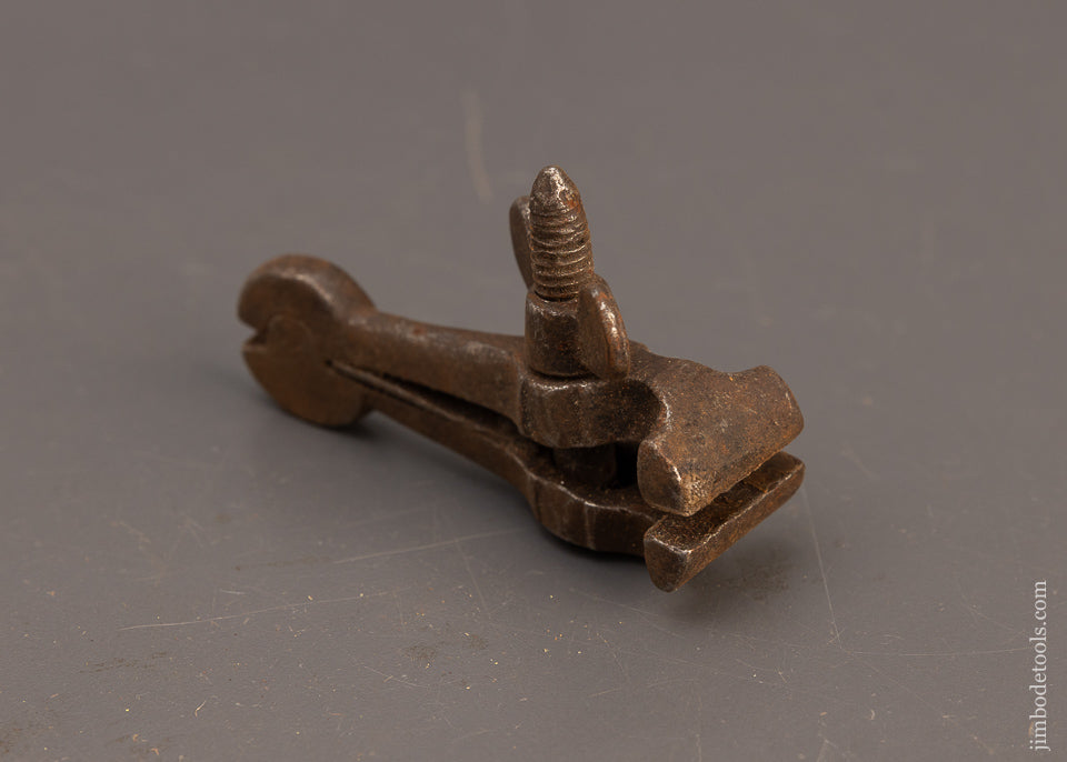 Vintage Miniature Hand Vise - 114408