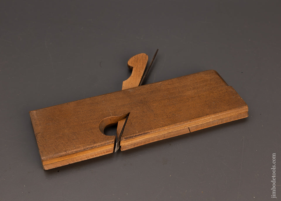 Rare Center Snipe Bill Moulding Plane - 114487