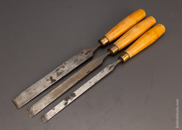 Excellent SORBY Set of 3 Boxwood Handled Long, Thin Paring Chisels - 115028