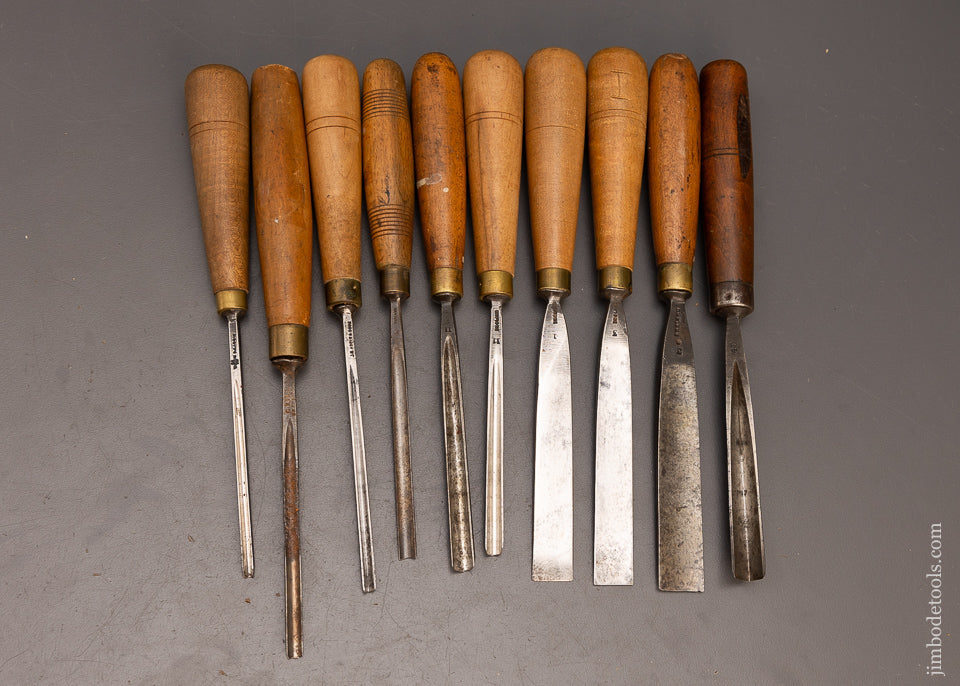 Fine Set of 10 ADDIS Carving Chisels Gouges - 115123