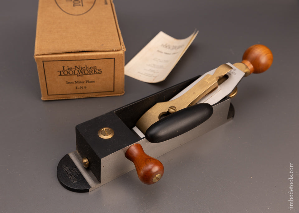 Discontinued LIE NIELSEN No. 9 Miter Plane Mint in Box with Hot Dog & Side Handle - 115124