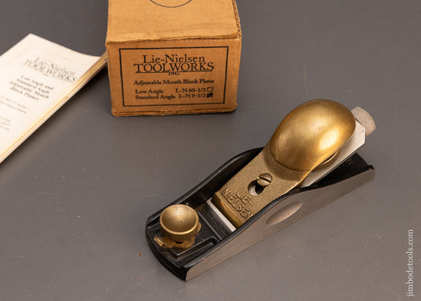 Discontinued LIE NIELSEN No. 9 1/2 Block Plane with Adjustable Mouth Near Mint in Box - 115143