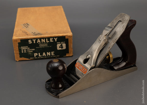 Extra Fine Near Mint in Box STANLEY No. 4 Smooth Plane - 115400