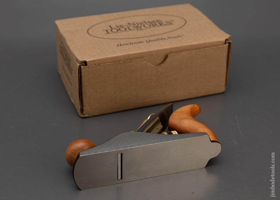 Mint in Box & Unavailable at LIE NIELSEN No. 1 Bench Plane Unused - 115414