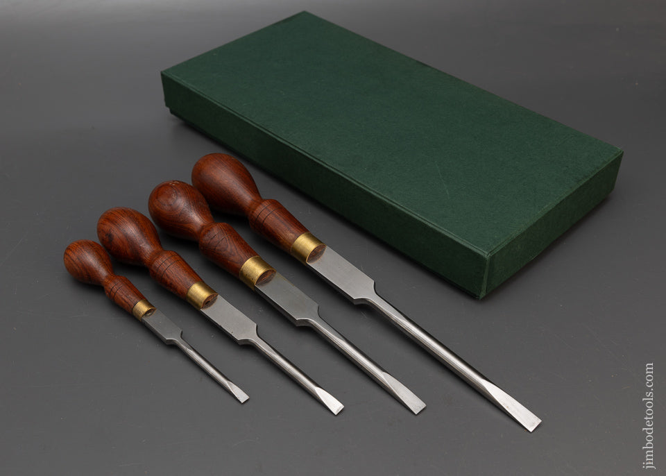 Stunning Boxed Set of Rosewood Handled Cabinet Maker’s Screwdrivers - 115525