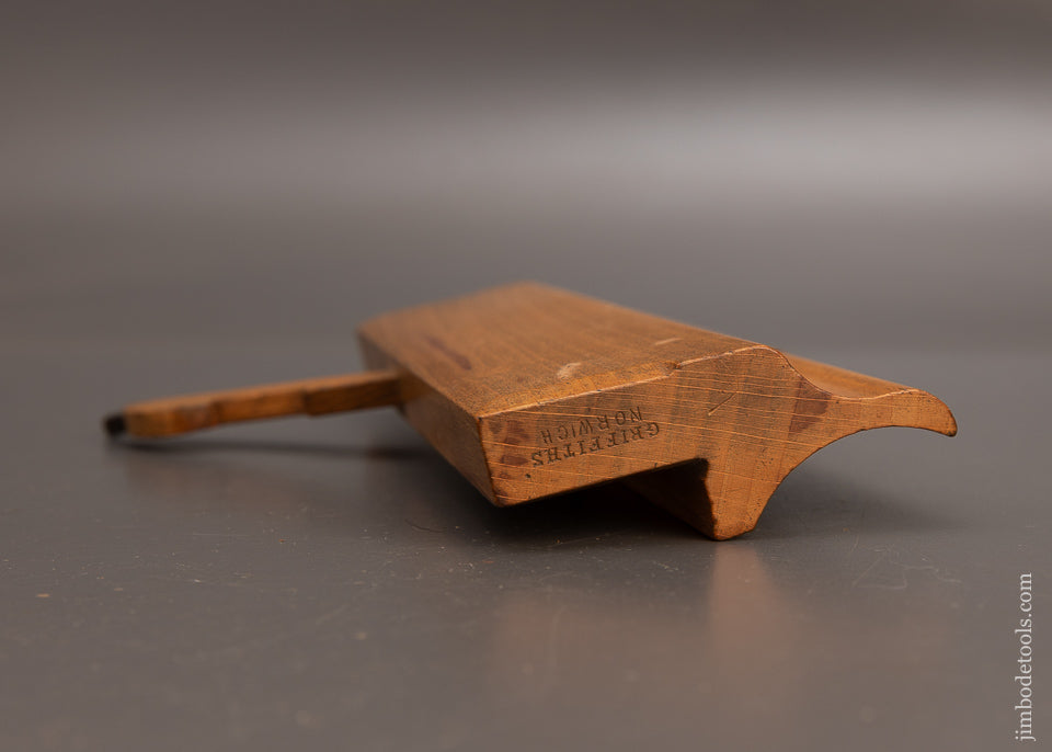 Remarkable Snipe Bill Around Corners ?? Moulding plane by GRIFFITHS NORWICH Ca. 1803-1958 - EXCELSIOR 114982