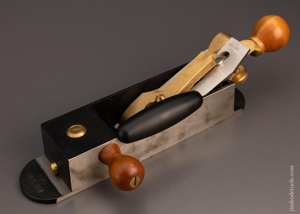 Fine LIE NIELSEN No. 9 Miter Plane with Hot Dog - 100048