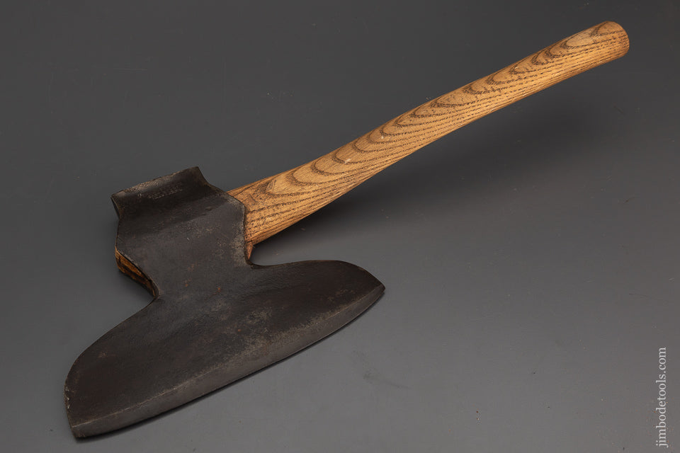 Good User Offset Single Bevel Broad Axe Hewing Axe BEATTY Chester, PA. - 102355