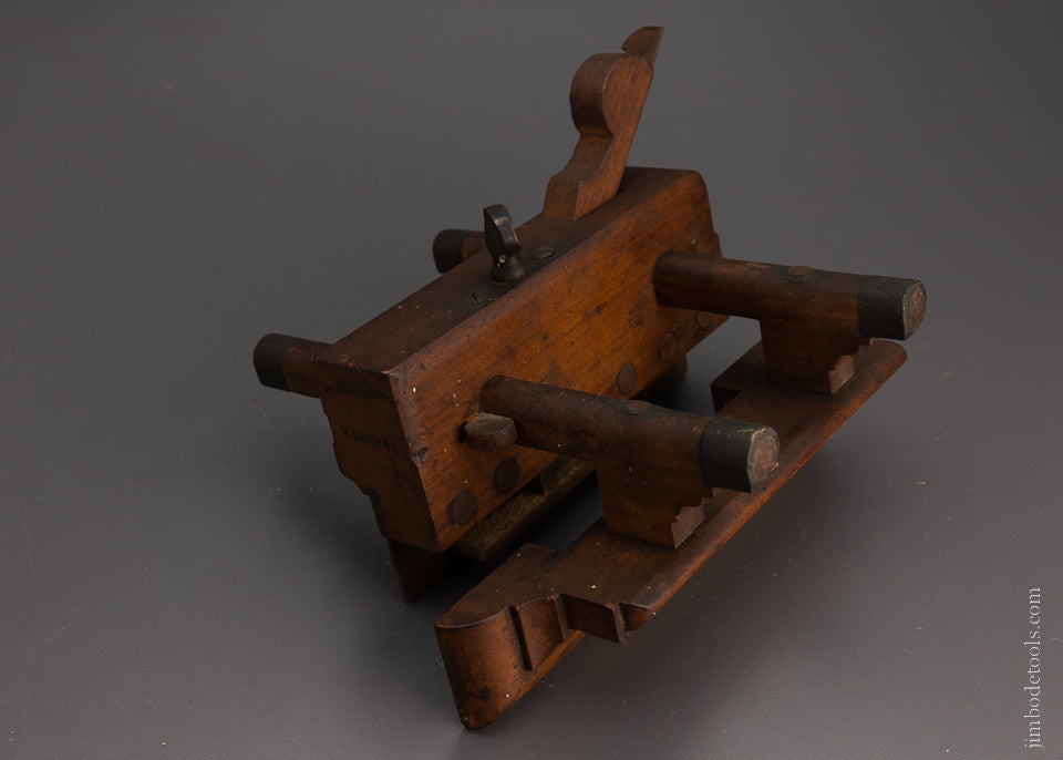 Fine MOSELEY Beech Plow Plane - 104834