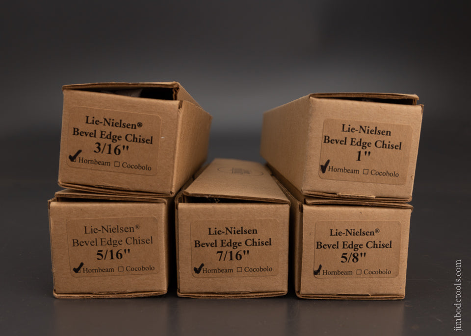 LIE NIELSEN Bevel Edge Chisels Mint in Boxes - 105602