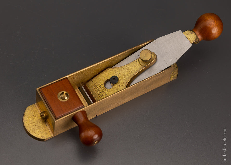 Long-Ago Discontinued LIE NIELSEN No. 9 Miter Plane with Side Handle - 106282