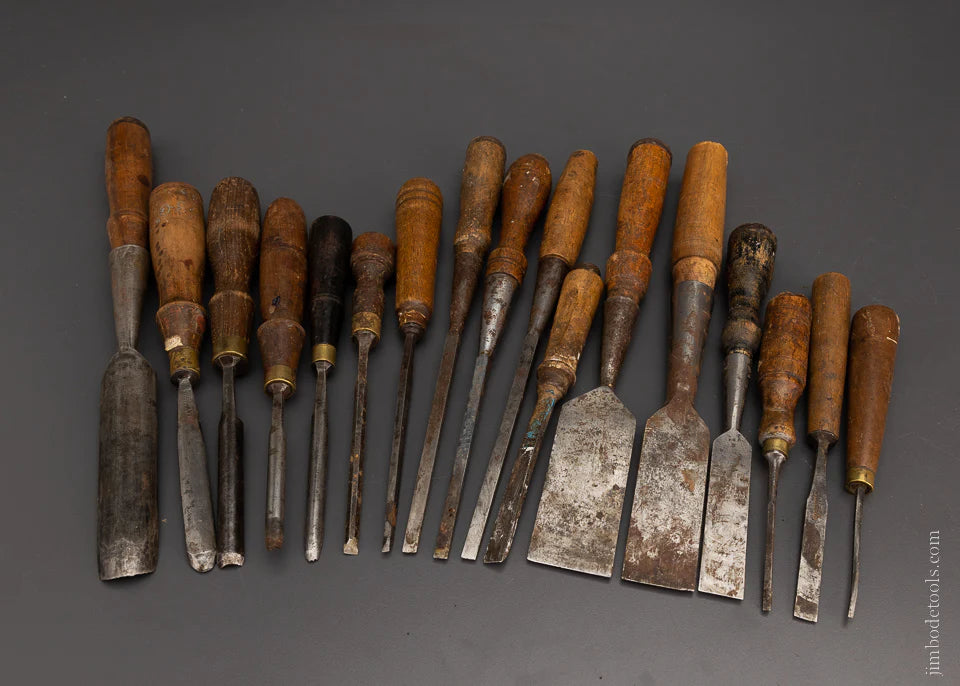 17 Good Chisels & Gouges - 106417