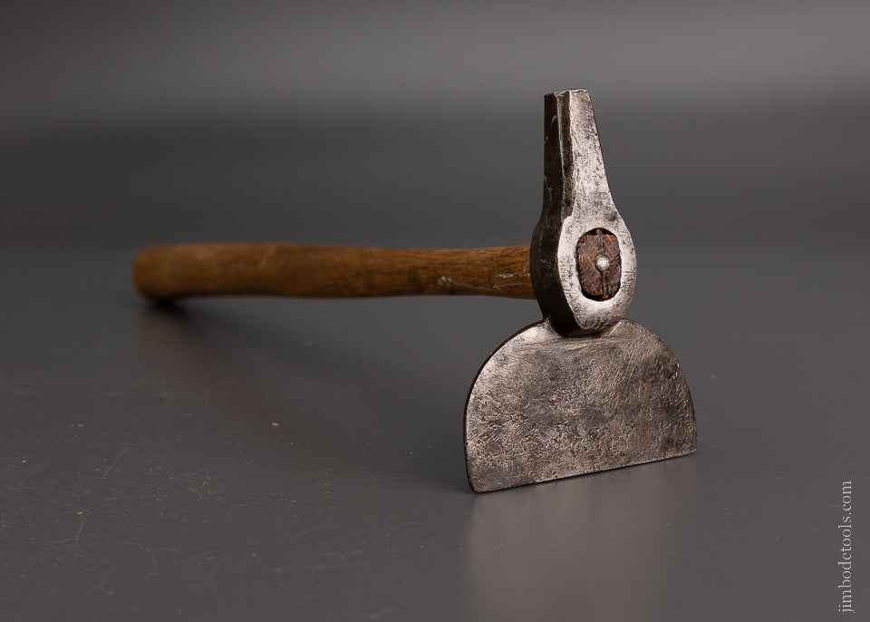 Early Excellent Veneer Hammer - 106544