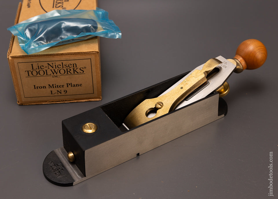 LIE NIELSEN LN-9 Iron Miter Plane Mint & Unused in Box - 107959