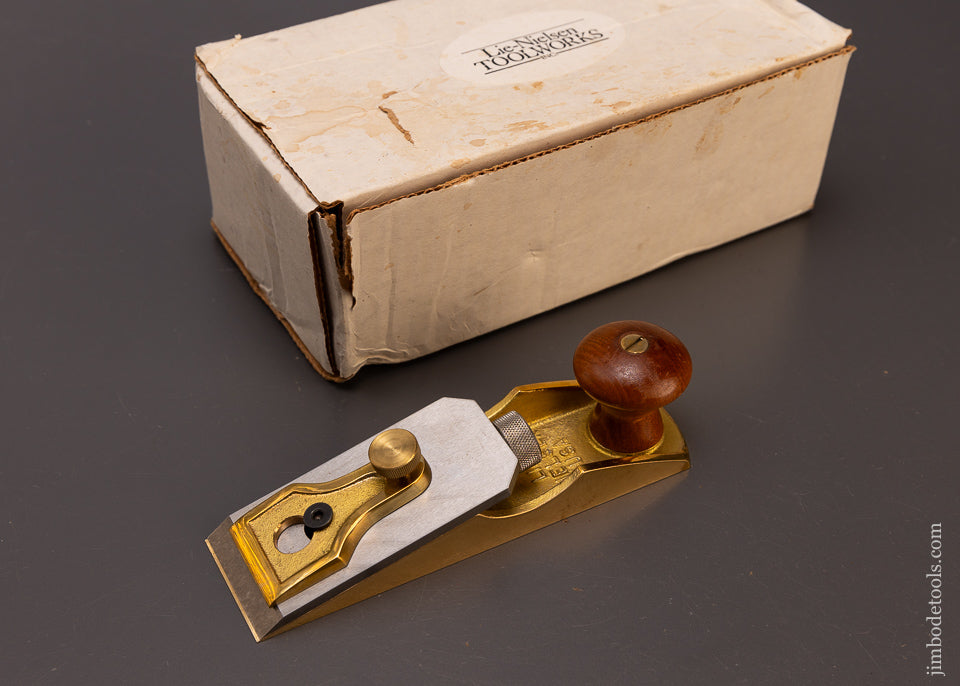 LIE NIELSEN Small Chisel Plane Near Mint in Box - 108182