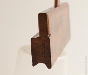 WHEELER Oveloe Moulding Plane Reading circa 1790-1826      74630