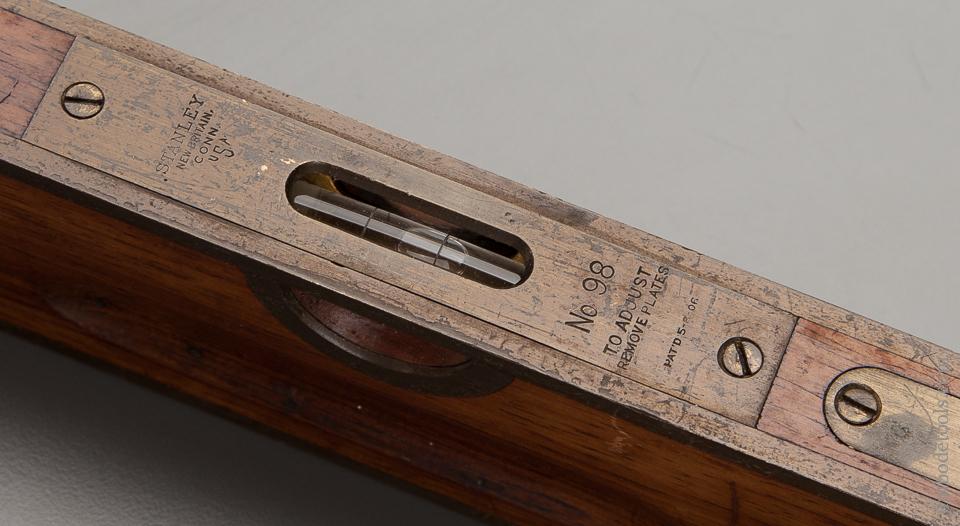 Twelve inch STANLEY No. 98 Rosewood and Brass Level FINE - 77249