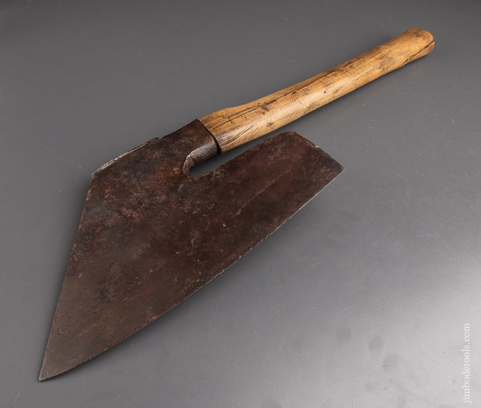 Good European Right-Handed Goose Wing Axe - 92802