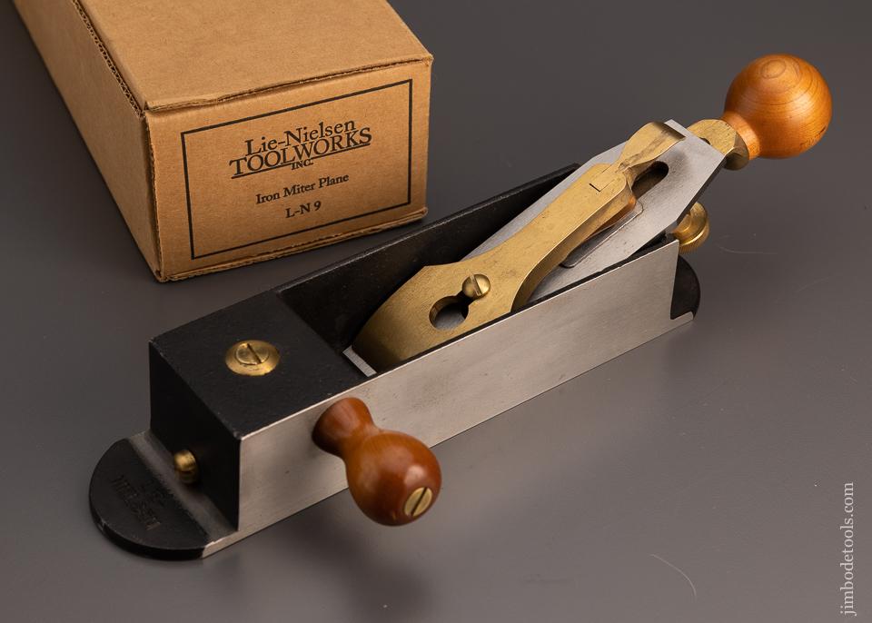 Discontinued LIE-NIELSEN No. 9 Miter Plane - 97596