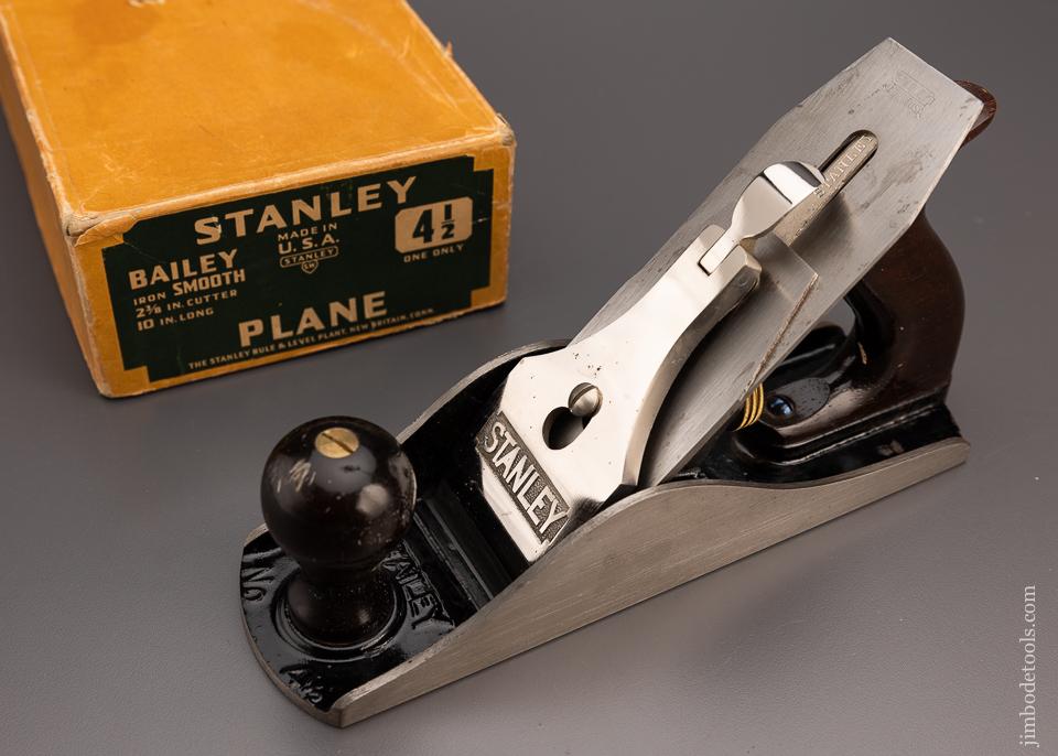 STANLEY No. 4 1/2 JUMBO Smooth Plane Mint in Box - 97874