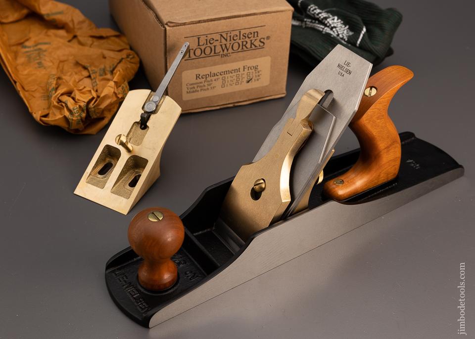 LIE NIELSEN No. 5 1/2 JUMBO Jack Plane with 2 Frogs Out of Stock at Lie Nielsen - 98580