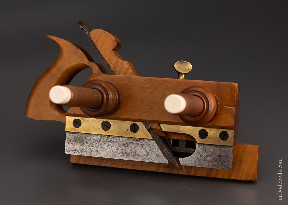 Gorgeous OHIO TOOL CO. N0. 104 Solid Boxwood Plow Plane - EXCELSIOR 105475